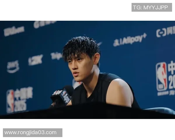 中国赛巨星云集!成龙马云姚明各界大佬到场 曾凡博正式迎首秀 中国赛巨星云集!成龙马云姚明各界大佬到场 曾凡博正式迎首秀